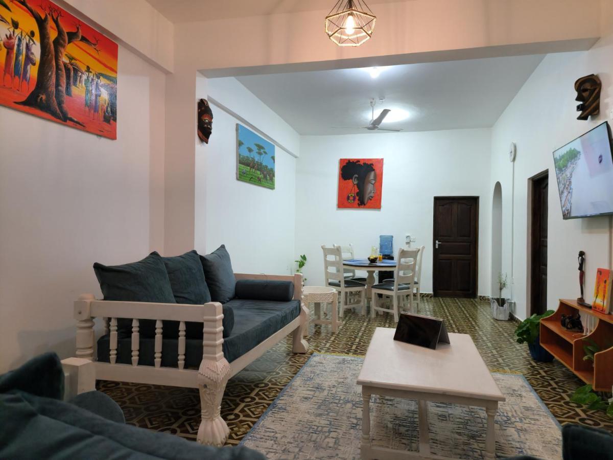 Ocean Breeze Homes Watamu 3 Bedroom Free Wi-Fi And Parking エクステリア 写真